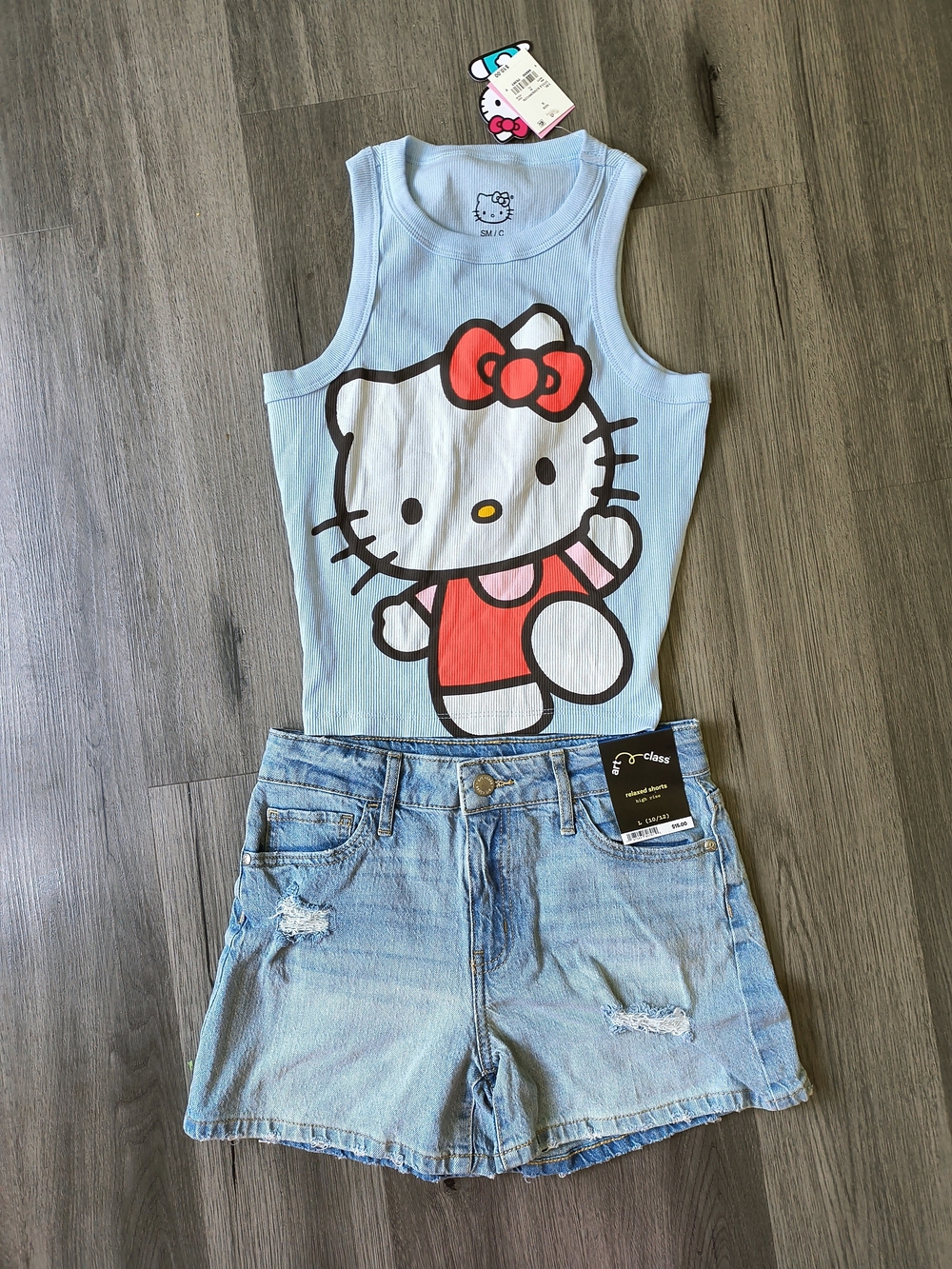 2pcs Hello Kitty Girls' Light Blue Tank Top & Blue Art Class Short